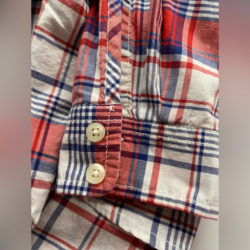 GAP Red, White, & Blue Plaid Casual Lightweight Cotton Half Button Shirt Small L - Picture 5 of 7